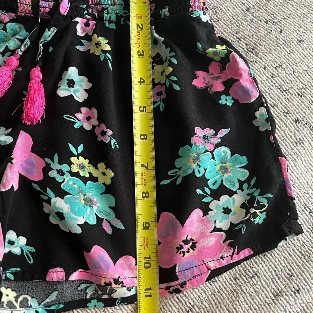 Justice floral Girl’s Short sz 12Y